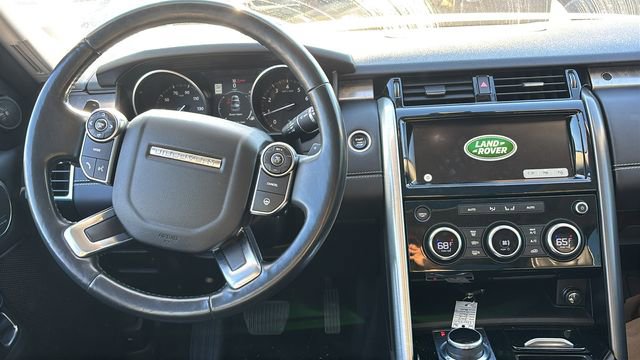 Used 2017 Land Rover Discovery First Edition AWD/4WD image 8