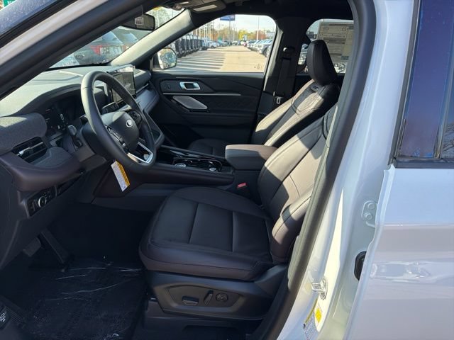 New 2026 Ford Explorer Platinum w/ LUX Leather Package AWD/4WD image 14