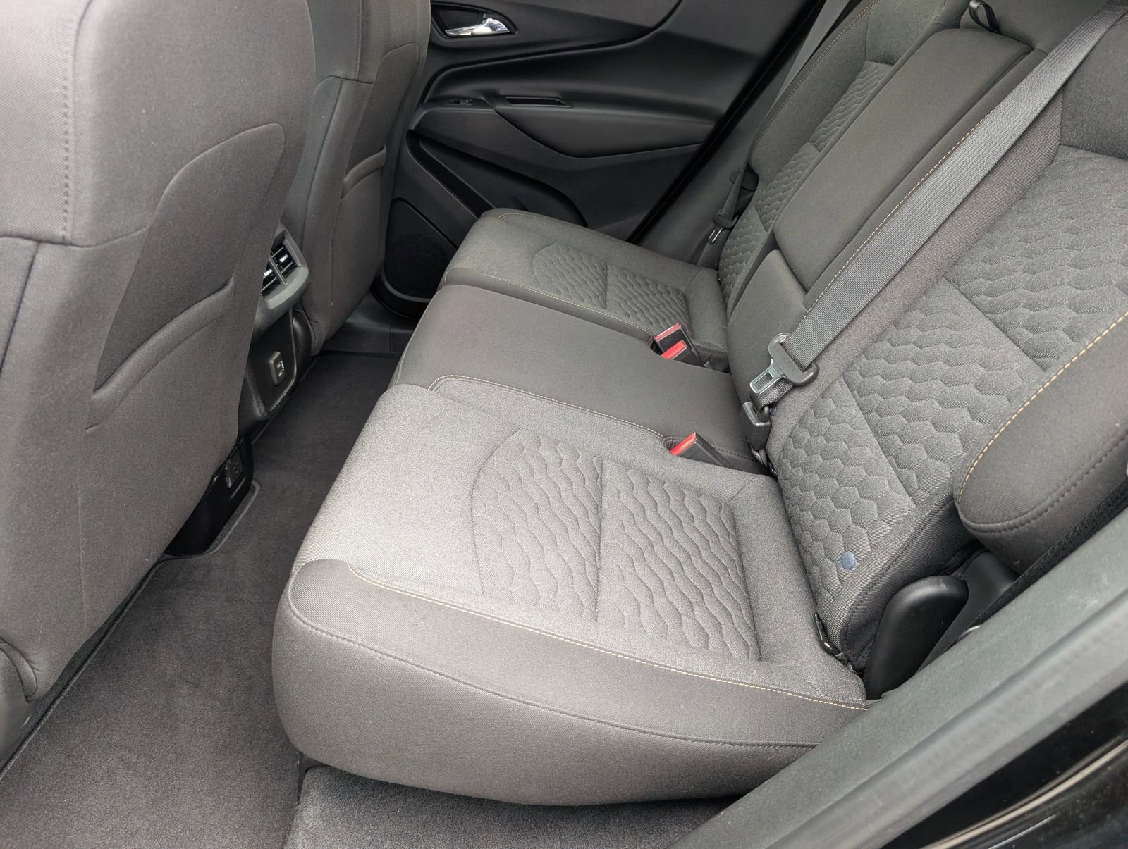 Used 2020 Chevrolet Equinox LT FWD image 29