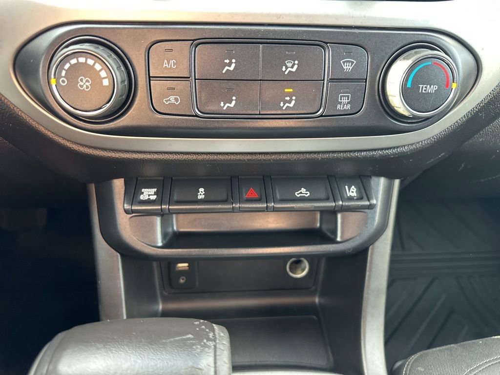 Used 2016 Chevrolet Colorado LT w/ LT Convenience Package image 5