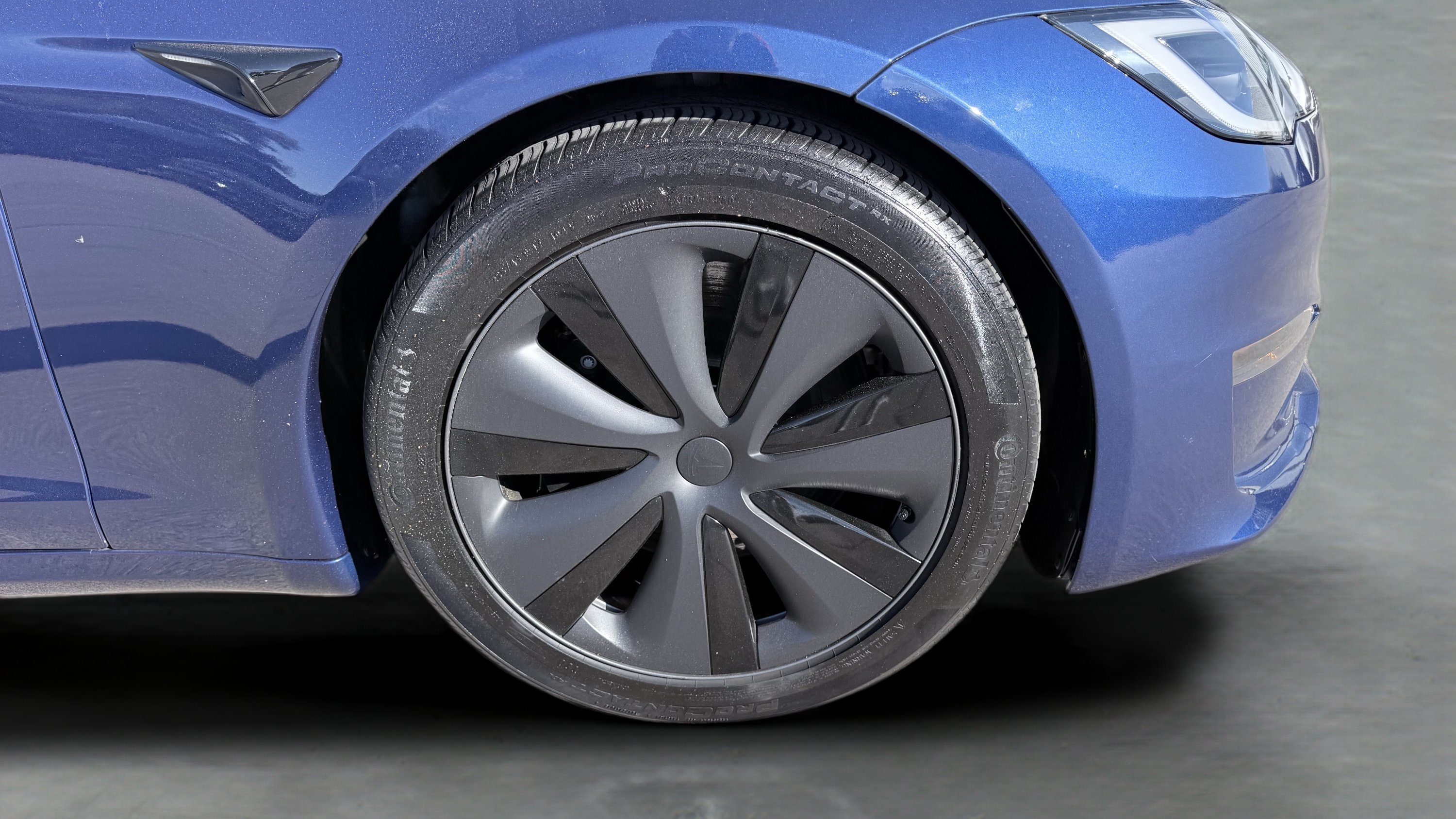 Used 2024 Tesla Model S AWD/4WD image 15