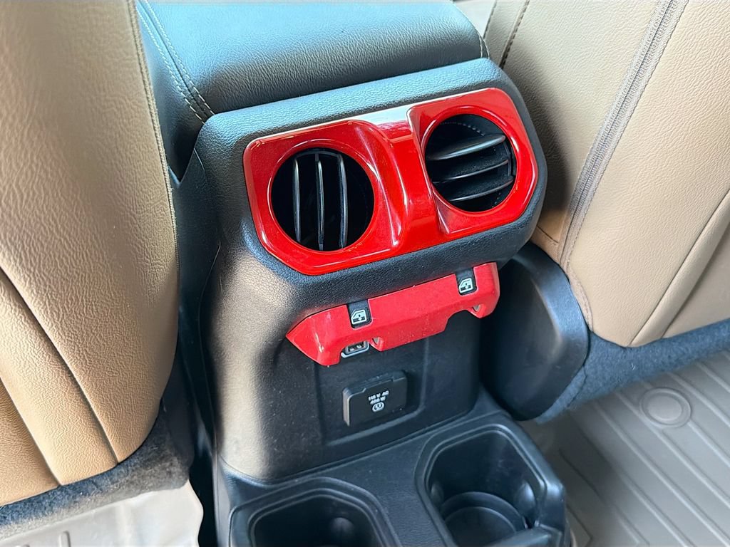 Used 2020 Jeep Gladiator Overland AWD/4WD image 25