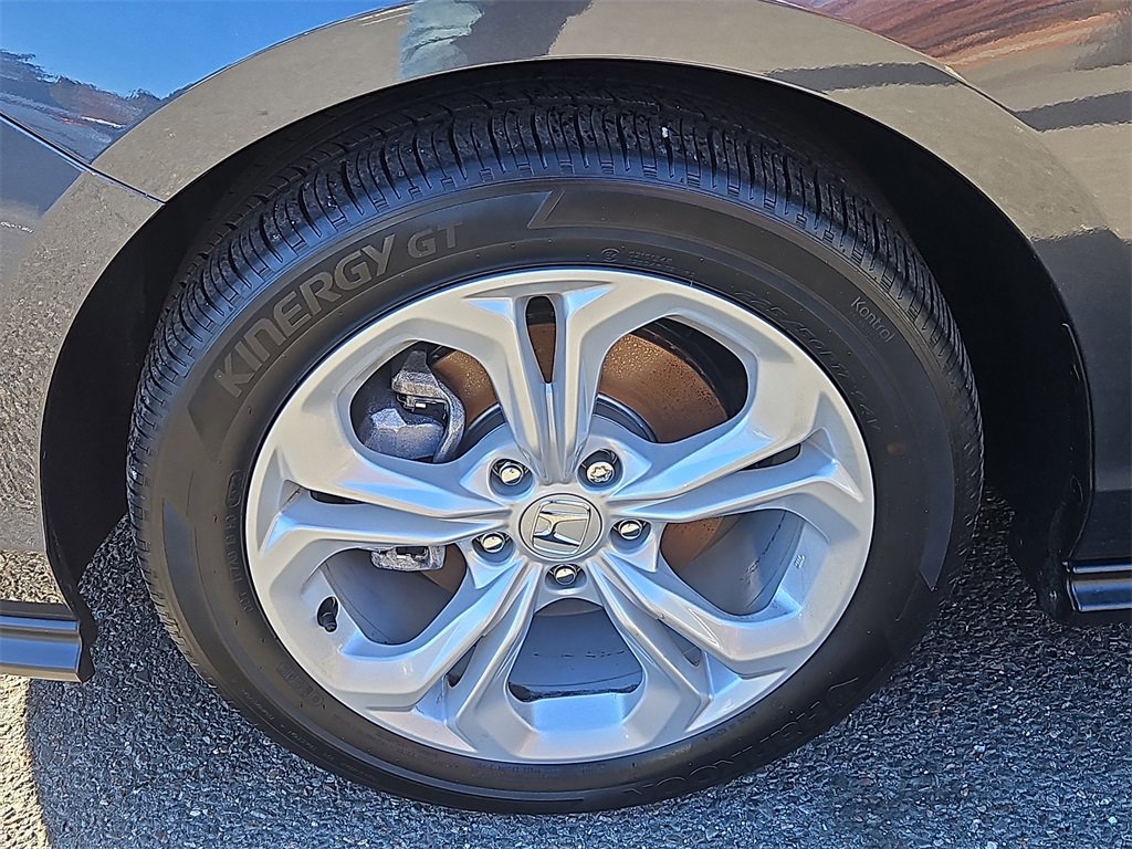 Certified 2024 Honda Accord LX image 6