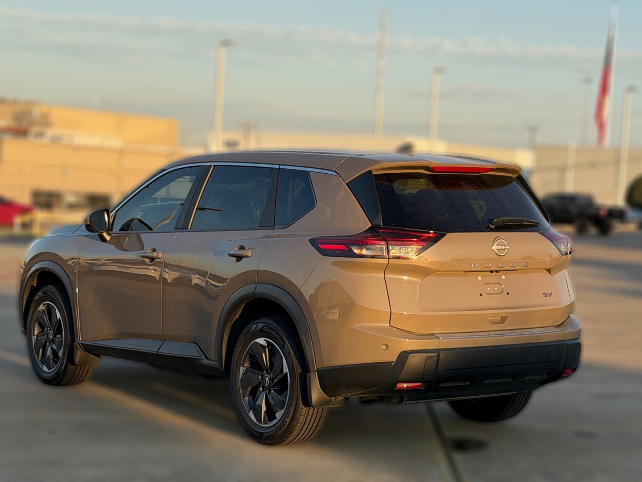 Certified 2024 Nissan Rogue SV FWD image 5