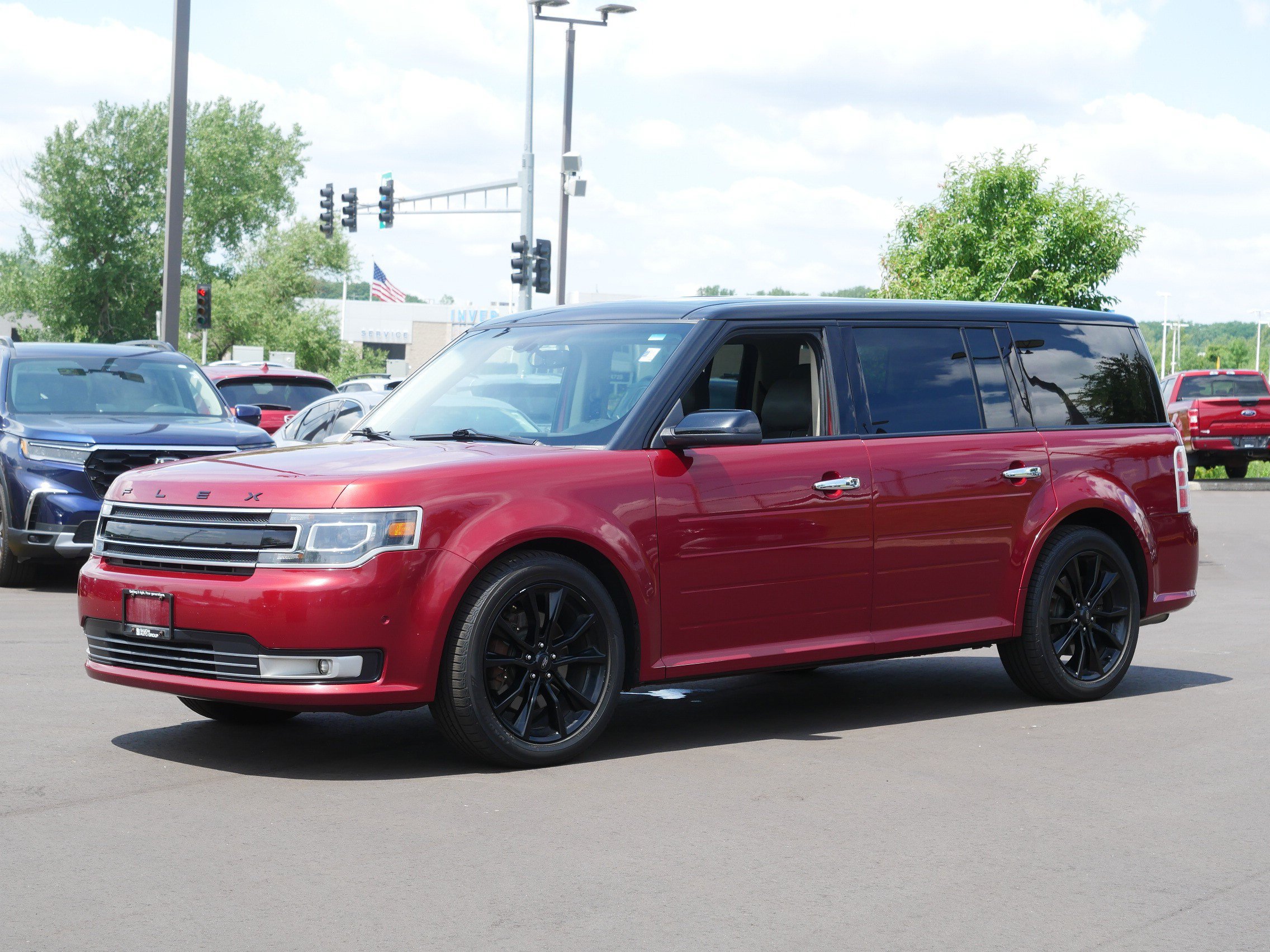 Used 2018 Ford Flex Limited w/ Equipment Group 301A AWD/4WD image 2