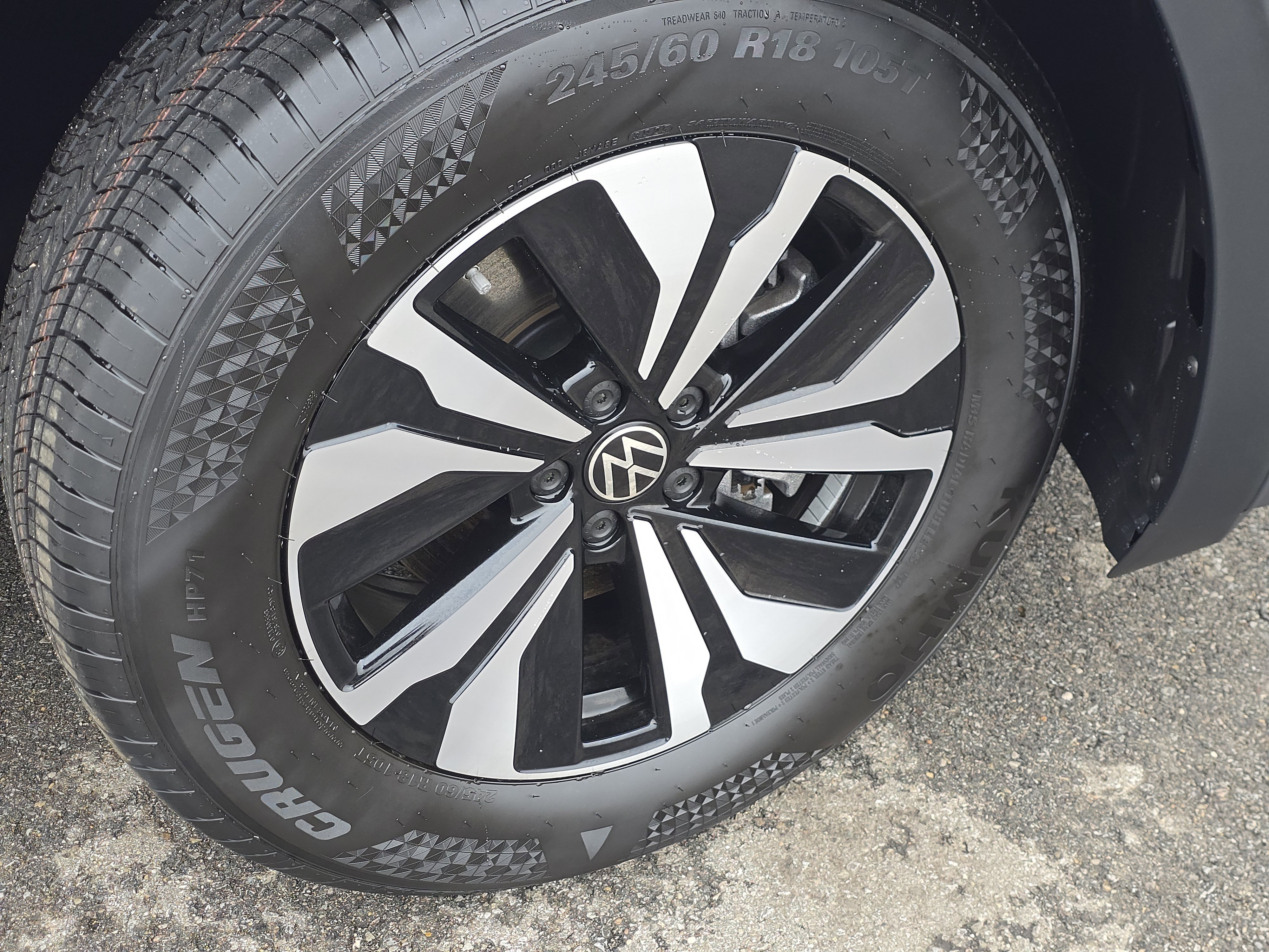 New 2026 Volkswagen Atlas SE image 13