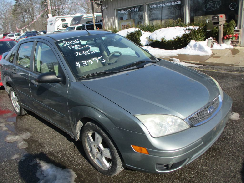 Used 2006 Ford Focus ZX4 Sedan image 2