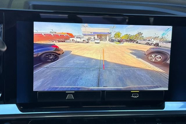 Used 2025 Chevrolet Silverado 2500 LT w/ Convenience Package image 27