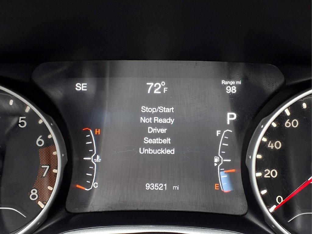 Used 2019 Jeep Compass Latitude FWD image 18