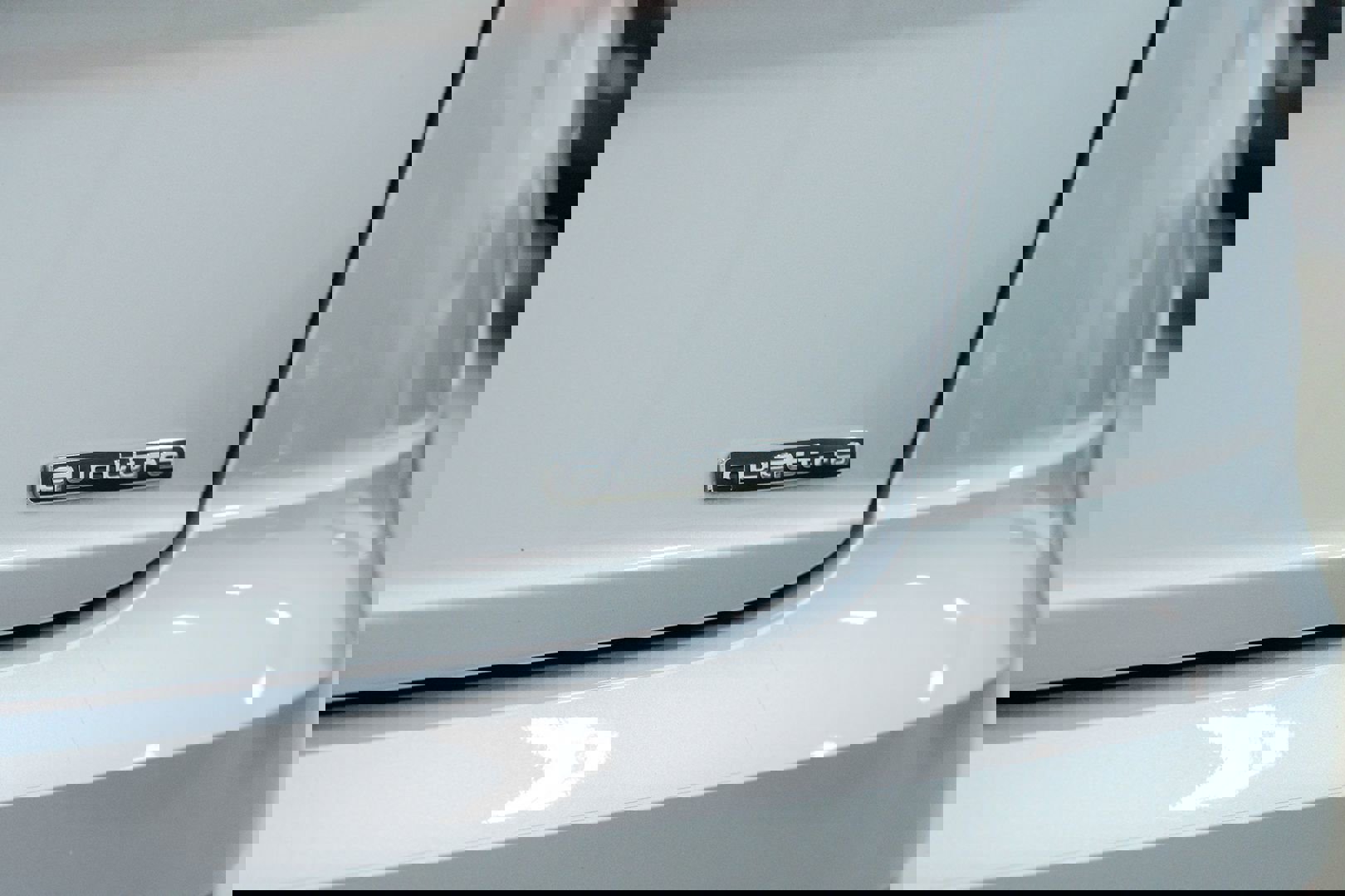 Used 2019 Audi Q8 Prestige w/ Towing Package image 10