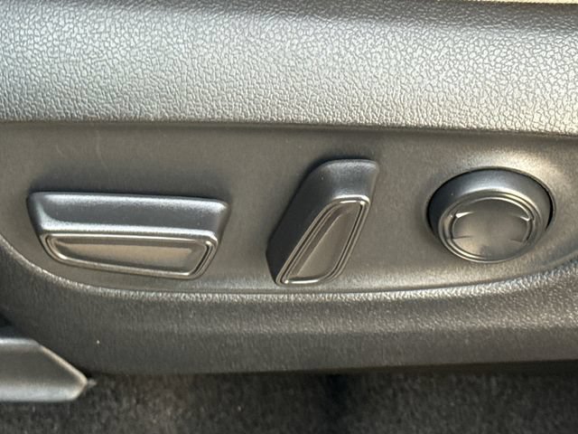 Used 2019 Toyota RAV4 XLE w/ Convenience Package AWD/4WD image 22