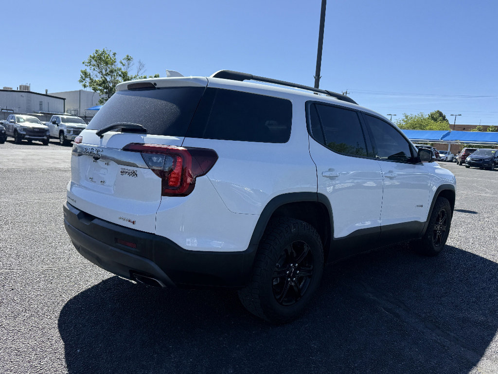 Used 2023 GMC Acadia AT4 w/ Technology Package AWD/4WD image 5