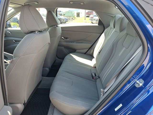 Certified 2023 Hyundai Elantra SEL w/ Preferred Accessory Package FWD image 10