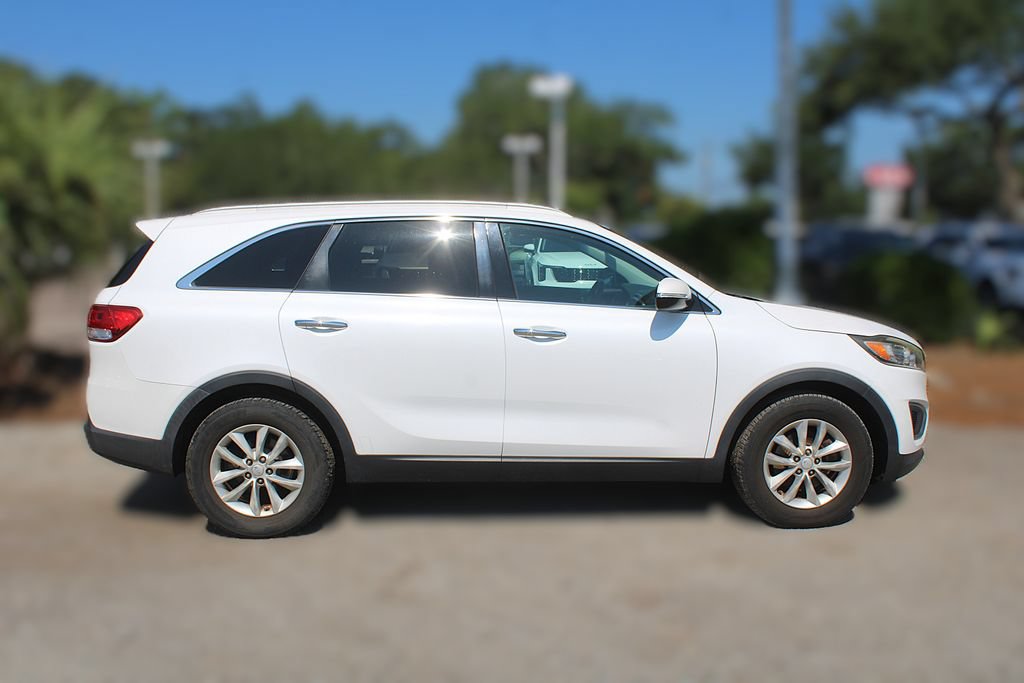 Used 2017 Kia Sorento LX FWD image 5