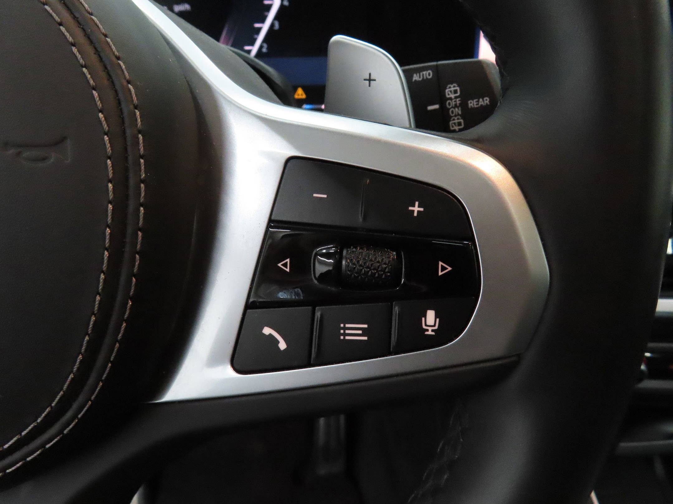 Used 2024 BMW X5 xDrive40i w/ M Sport Package image 13