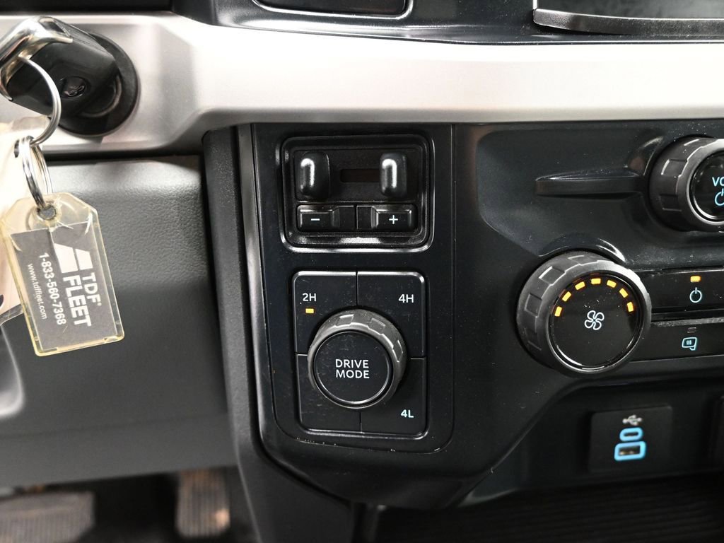 Used 2023 Ford F250 XLT w/ F-250 >10K GVWR Package image 17