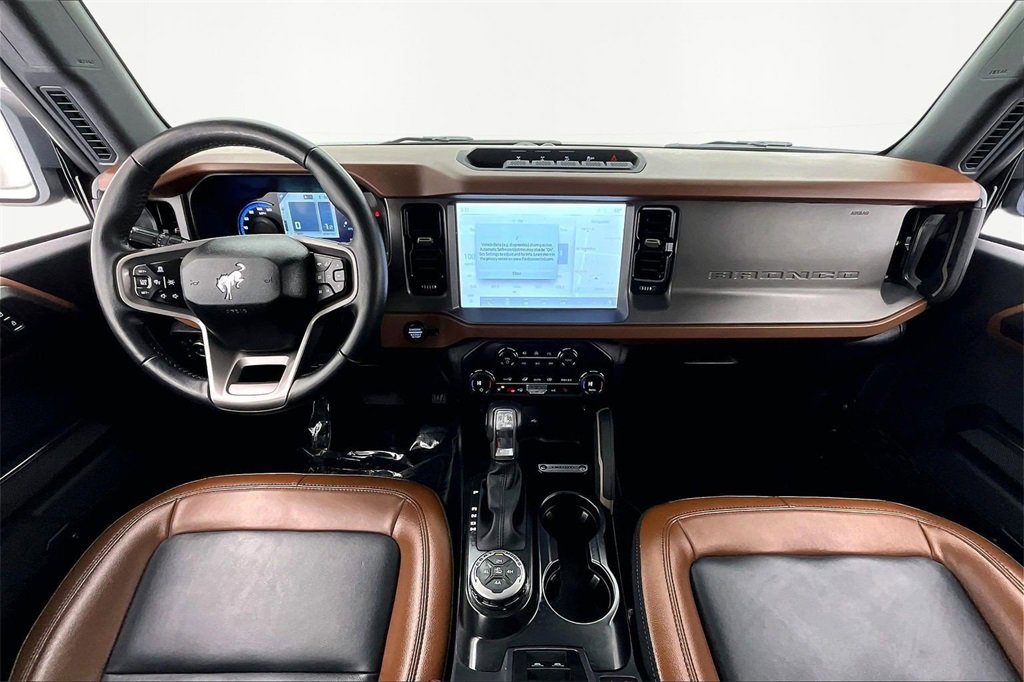 Used 2024 Ford Bronco Outer Banks w/ Sasquatch Package image 16