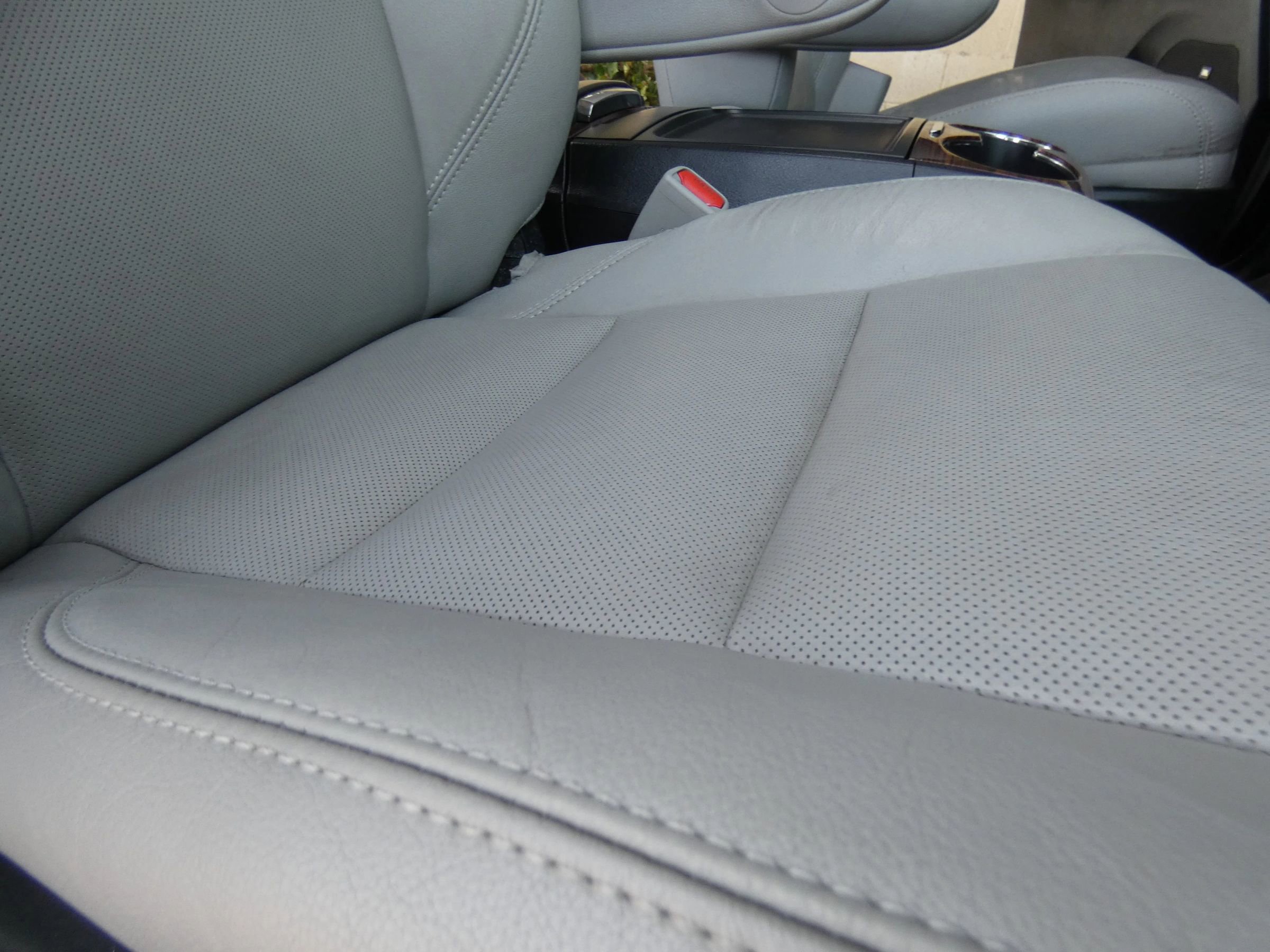 Used 2018 Toyota Sienna Limited image 29