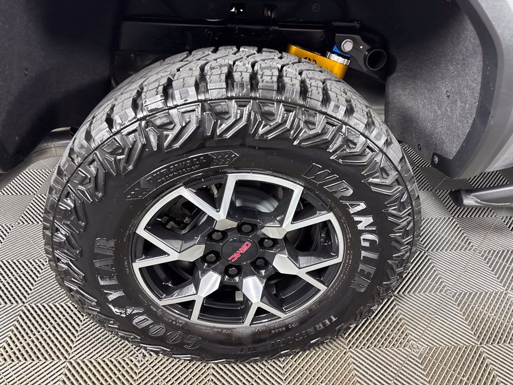 Certified 2026 GMC Canyon AT4X AWD/4WD image 11