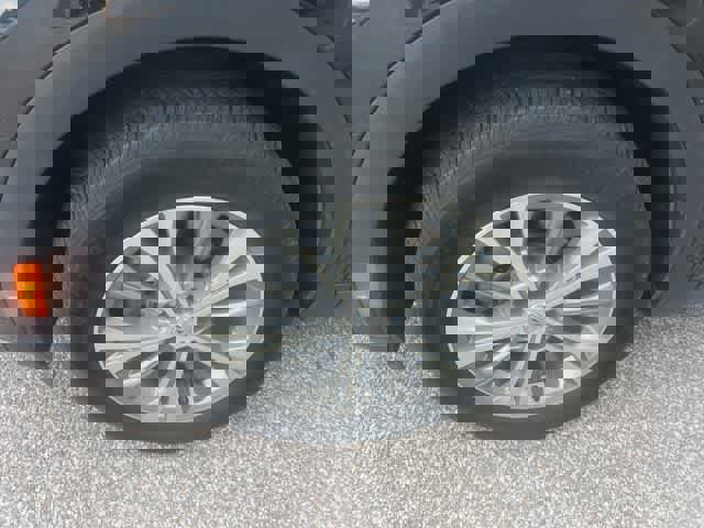 Used 2022 Buick Envision Preferred image 2