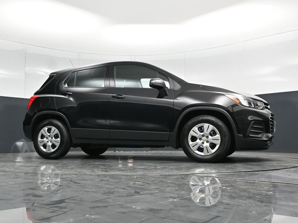 Used 2018 Chevrolet Trax LS FWD image 53
