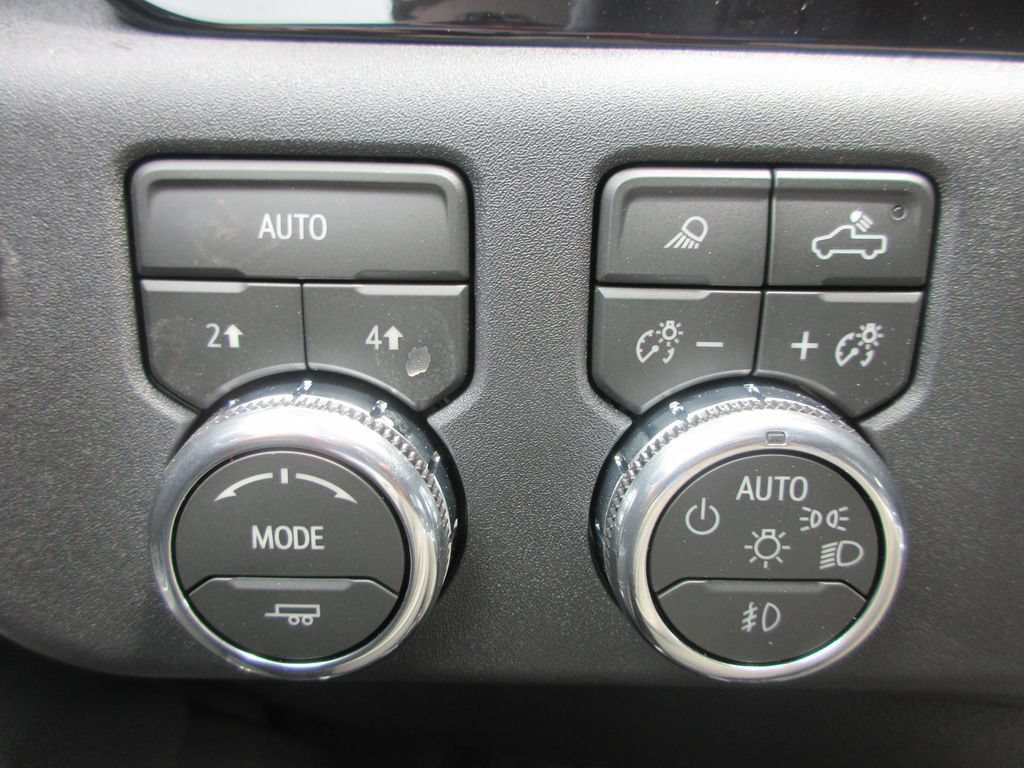 New 2026 GMC Sierra 1500 Elevation w/ Elevation Premium Package AWD/4WD image 19