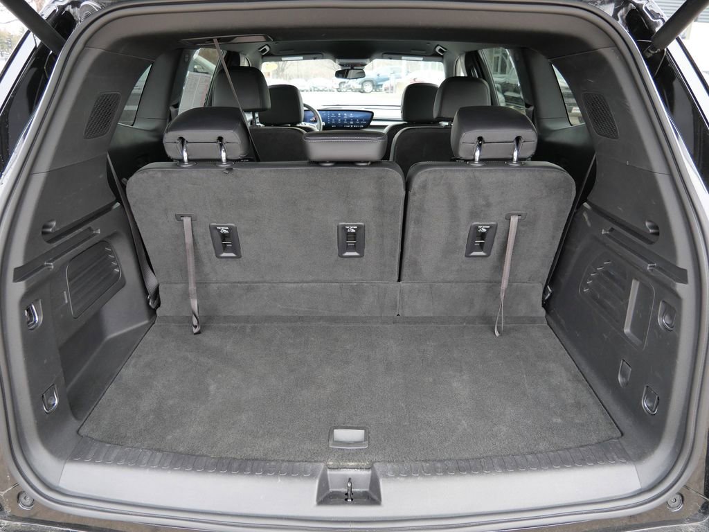 Used 2025 Buick Enclave Sport Touring image 24