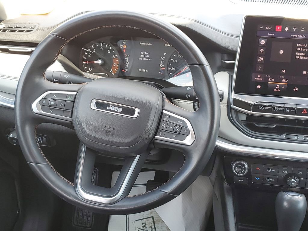 Used 2022 Jeep Compass Limited AWD/4WD image 25