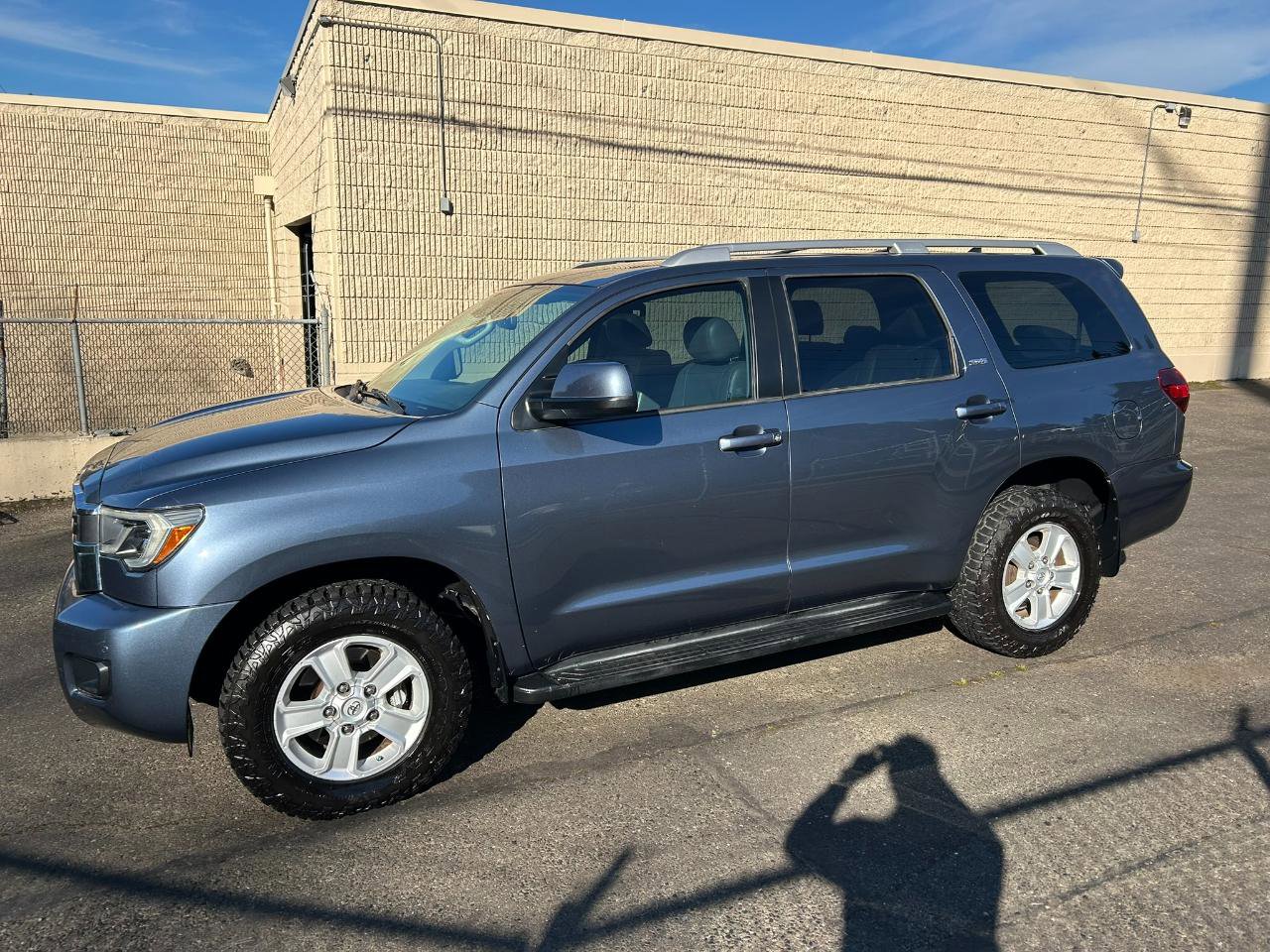 Used 2018 Toyota Sequoia SR5 w/ Premium Package AWD/4WD image 8