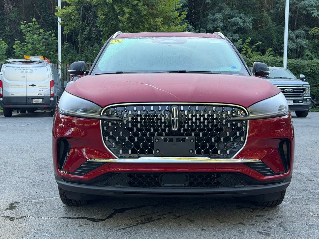 New 2027 Lincoln Aviator AWD image 2