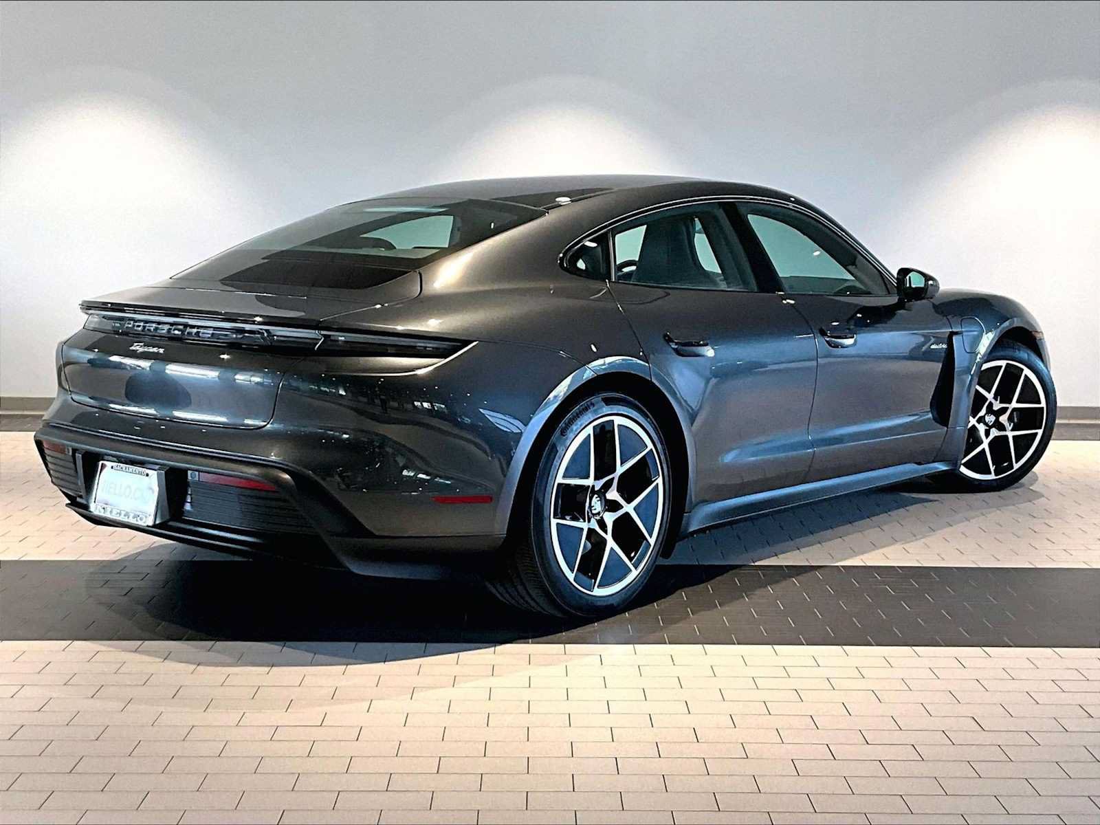 Used 2025 Porsche Taycan RWD image 10