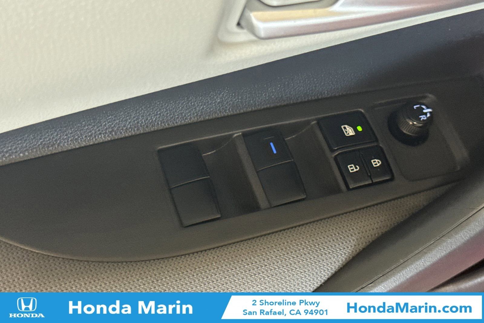 Used 2020 Toyota Corolla LE FWD image 14
