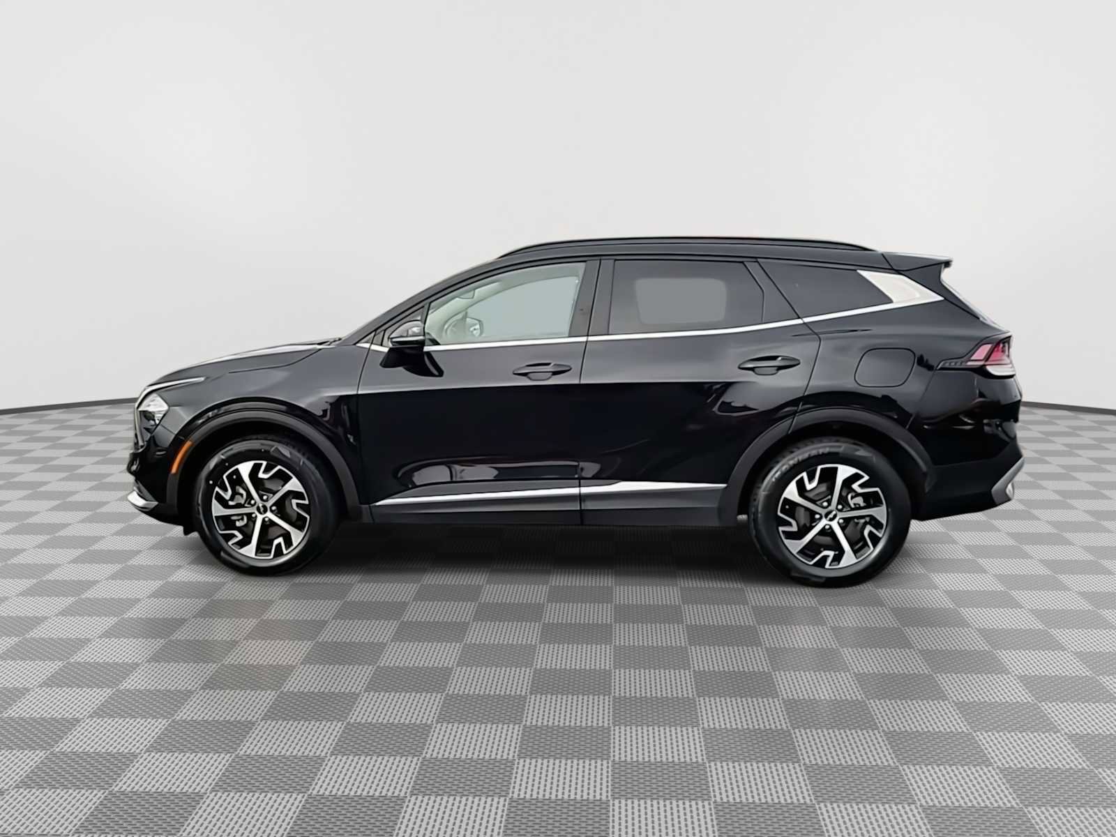 Used 2023 Kia Sportage EX w/ EX Premium Package image 5