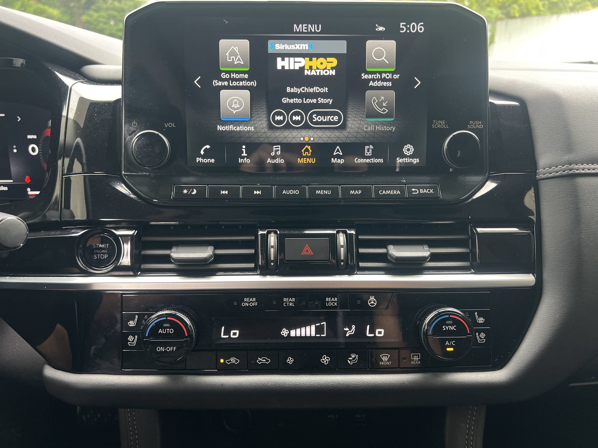 Used 2025 Nissan Pathfinder Platinum FWD image 4