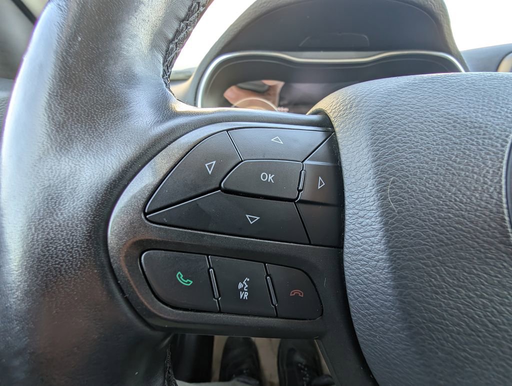 Used 2021 Jeep Cherokee Trailhawk image 20