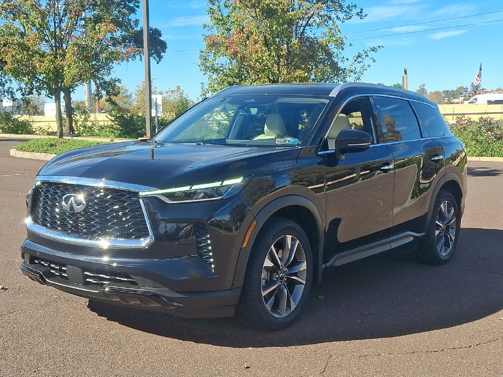 Certified 2023 INFINITI QX60 Luxe w/ Cargo Package AWD/4WD image 3