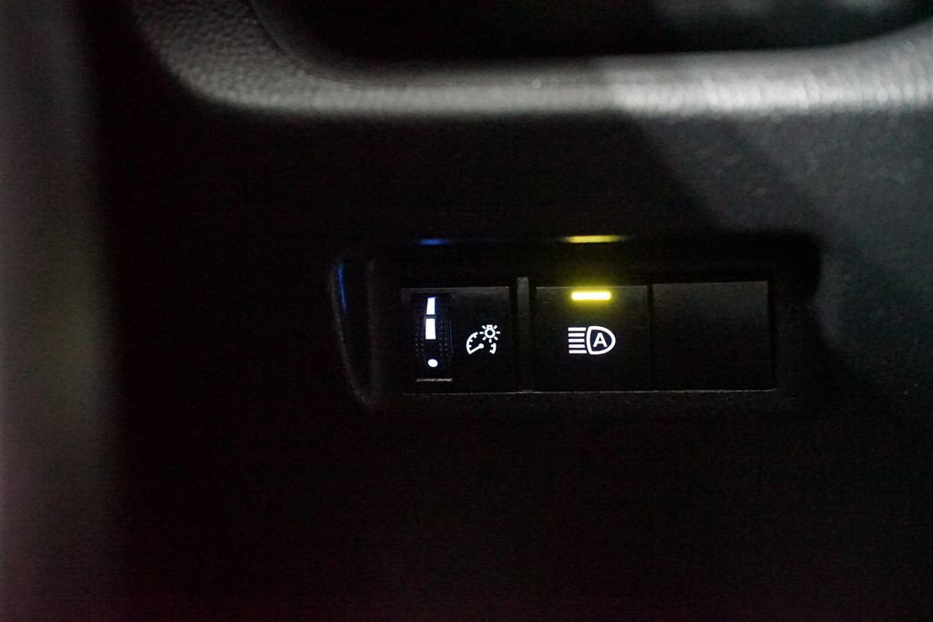 Certified 2022 Toyota RAV4 LE image 22