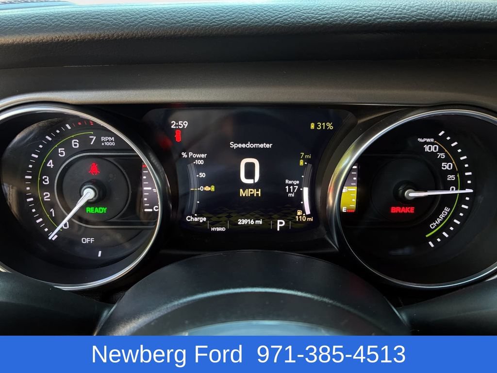 Used 2022 Jeep Wrangler Unlimited Rubicon 4xe w/ Cold Weather Group AWD/4WD image 16