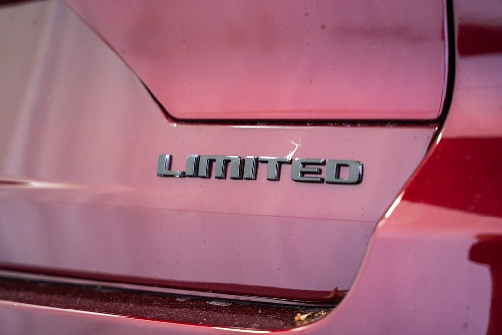 New 2025 Jeep Grand Cherokee Limited w/ Luxury Tech Group II image 7