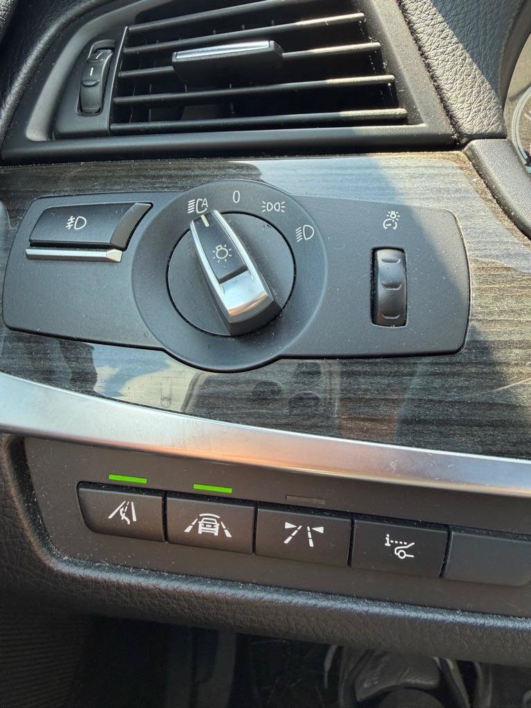 Used 2016 BMW 535i xDrive Sedan AWD/4WD image 14