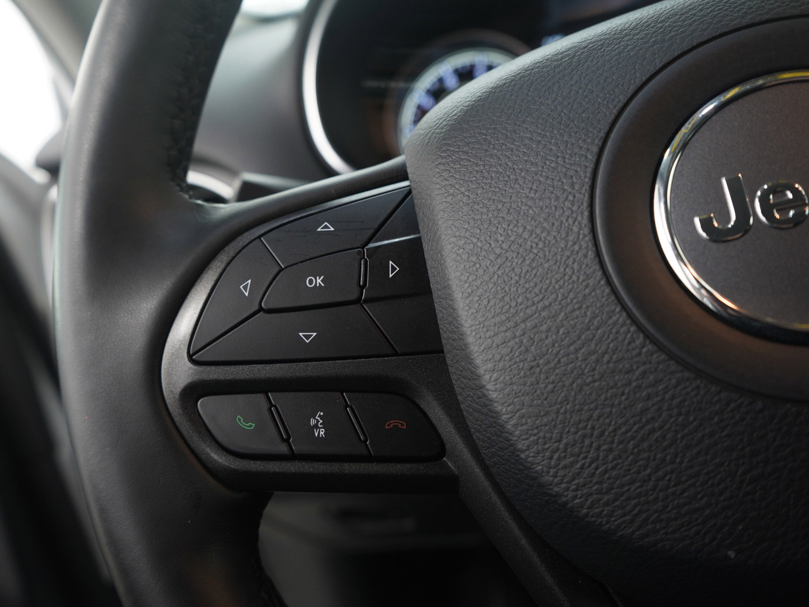 Used 2021 Jeep Cherokee Trailhawk image 26