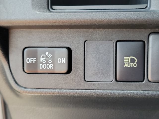 Used 2019 Toyota Tacoma SR5 RWD image 23