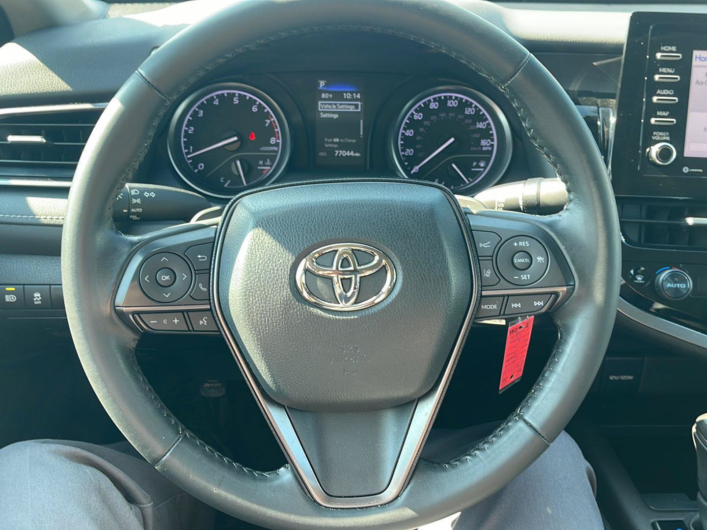 Used 2023 Toyota Camry SE FWD image 16