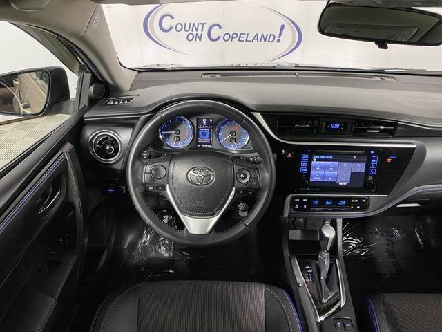Certified 2018 Toyota Corolla SE w/ SE Premium Package FWD image 17