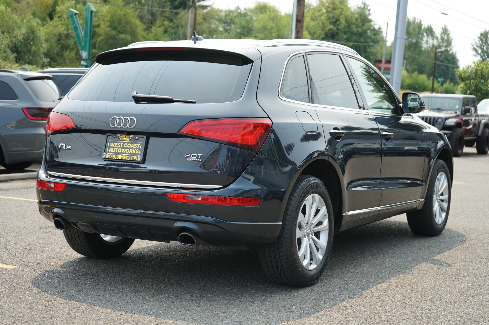 Used 2017 Audi Q5 2.0T Premium w/ Audi MMI Navigation Plus AWD/4WD image 5