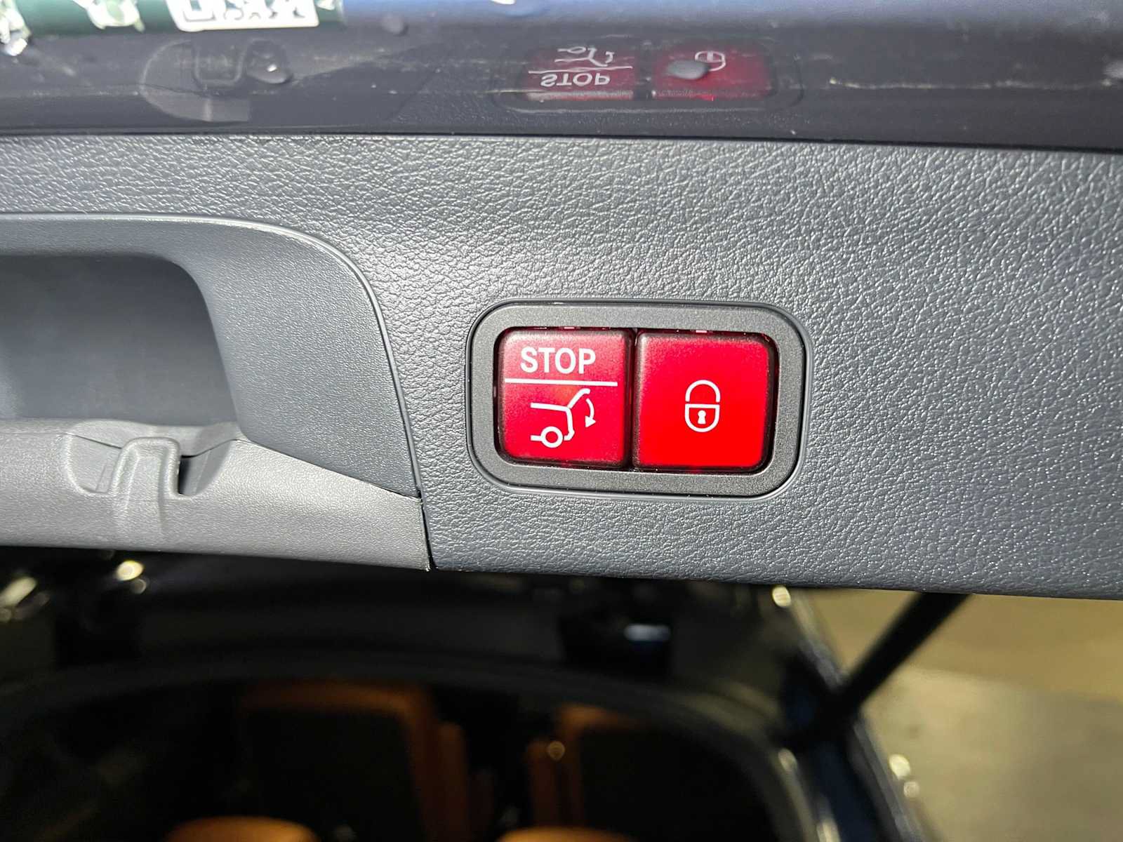 Certified 2024 Mercedes-Benz GLS 450 4MATIC image 17