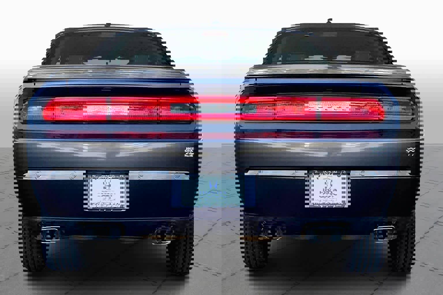 Used 2014 Dodge Challenger R/T image 5