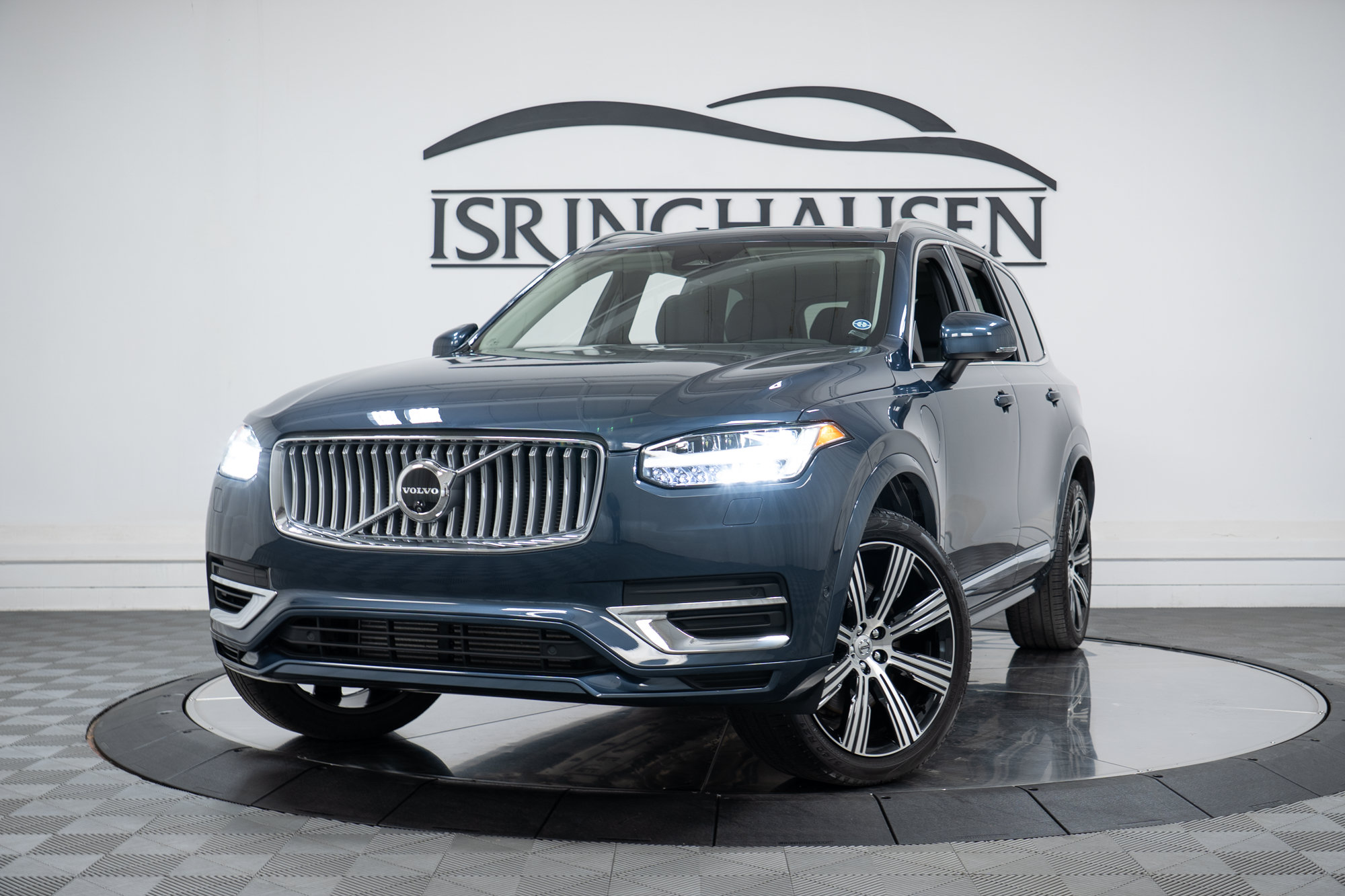 Certified 2025 Volvo XC90 T8 Plus w/ Protection Package Premier AWD/4WD image 27