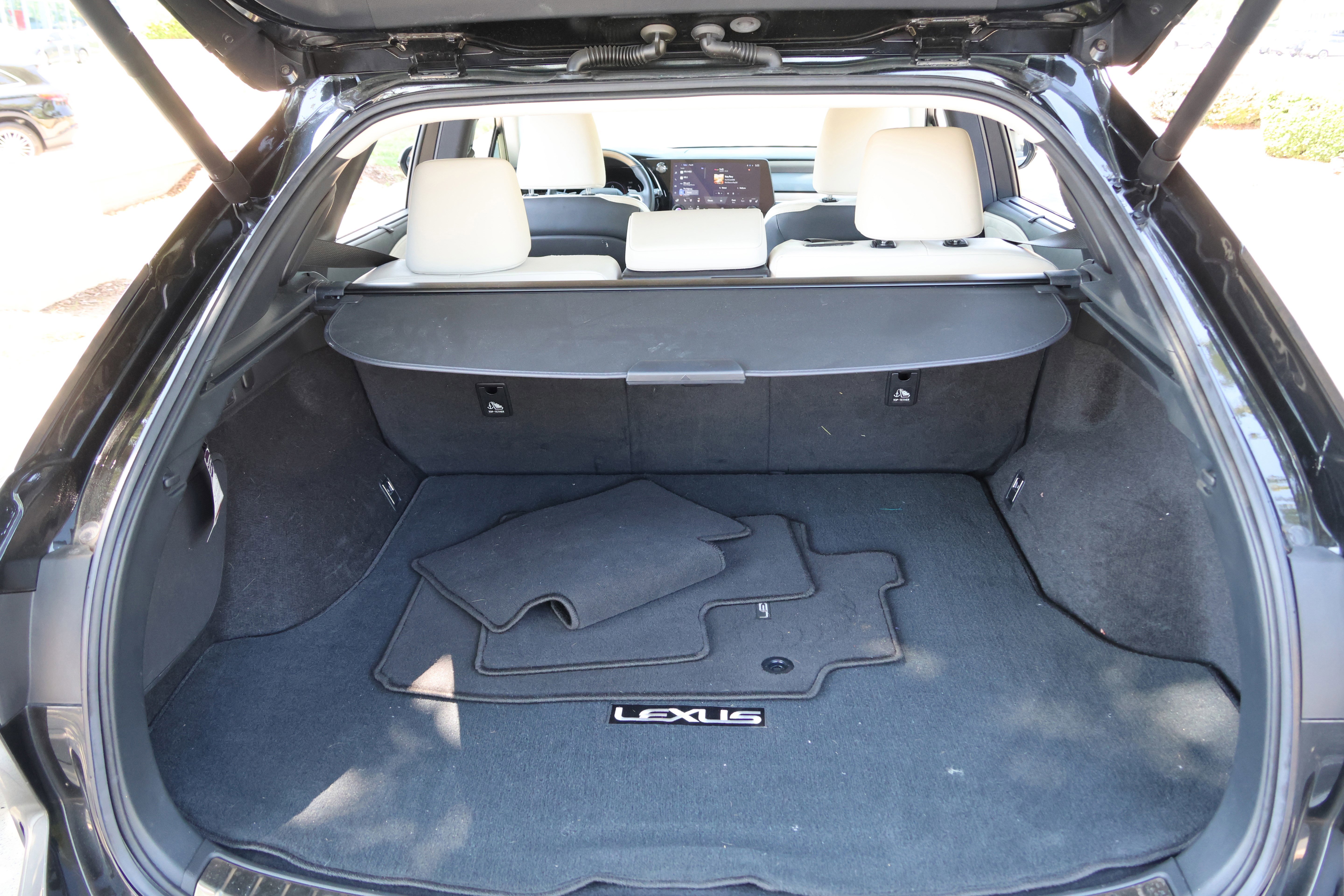 Used 2023 Lexus RX 350 FWD w/ Cold Area Package image 38