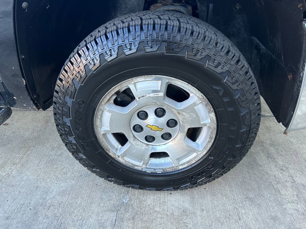 Used 2012 Chevrolet Silverado 1500 LT image 24